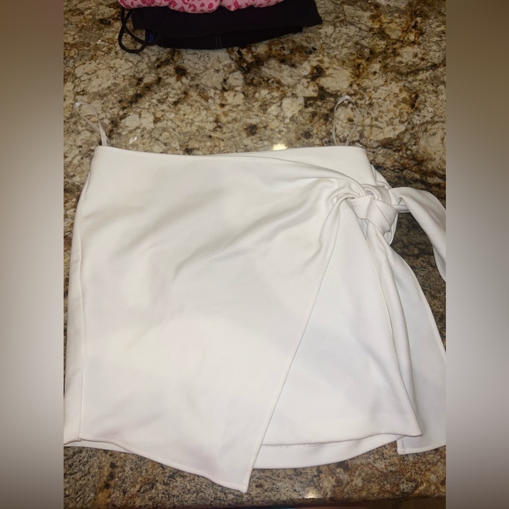 Endless Rose White Skort